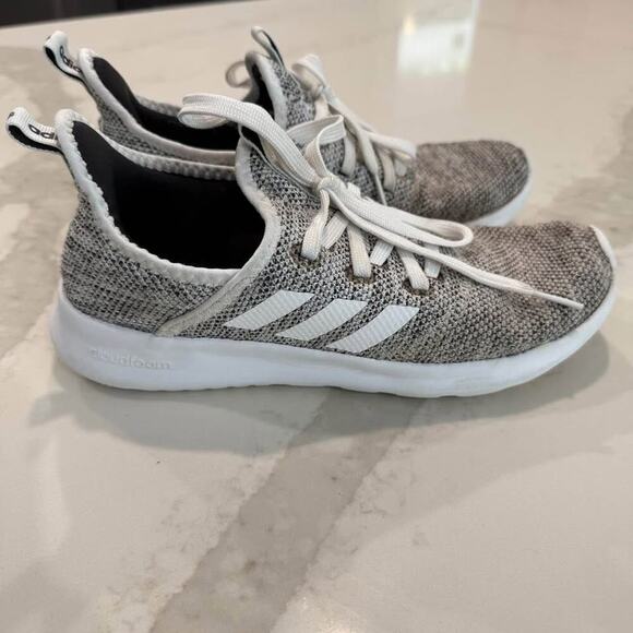 Adidas Cloudfoam Athletic Running Shoes Womens 6.5 Gray/White Lifestyle Sneakers - Picture 2 of 8